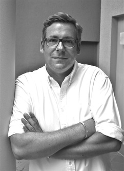 Porträt von Thomas Sembt, Geschäftsführer der Online-Plattform DocTattooentfernung.com